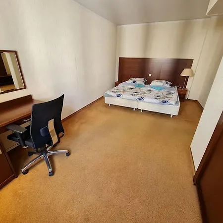 10q - Z6 606 Appartement *